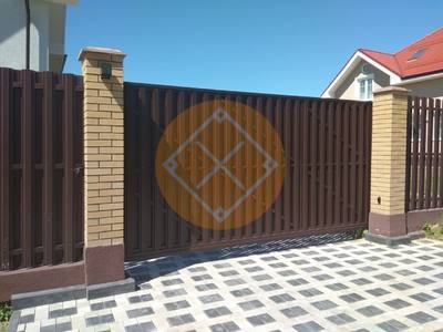 Ворота откатные из евроштакетника